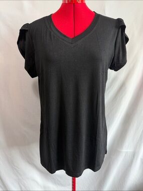 Women's Black V-Neck Short Puff Sleeve Tee